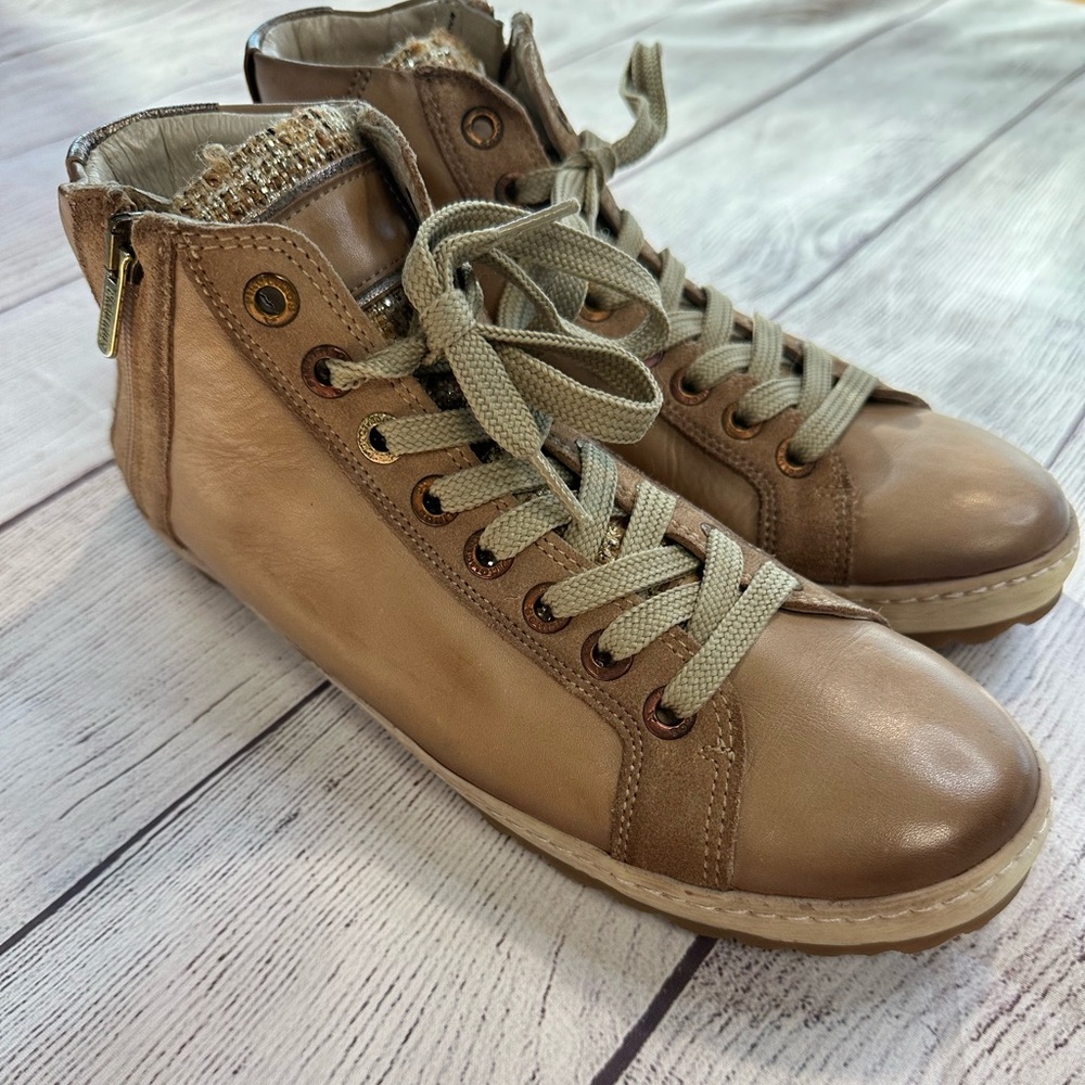 Pikolinos Lagos high top sneaker